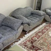 مبل راحتی در حد نو
