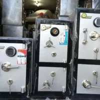 گاو صندوق با رمزهای مکانیکی و دیجیتالی