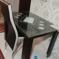 میز ناهار خوری به همراه دو عدد صندلی