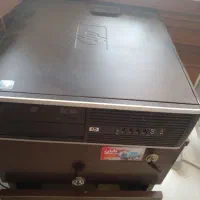 تعدادی کامپیوتر