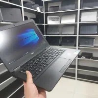 لپتاپ دل i5 نسل ۶ رم 8DDR4 هارد SSD باتری عالی