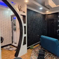 نصاب کاغذ دیواری