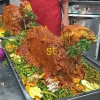 سرآشپز و راه انداز مجموعه های غذایی هستم|استخدام خدمات فروشگاه و رستوران|کرمانشاه, |دیوار