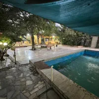 تمیزکار و نظافت کار و کفشدار استخر|استخدام سرایداری و نظافت|اصفهان, باغ کاران|دیوار