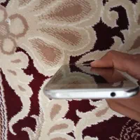 گوشی سامسونگ و وسایلی