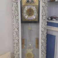 ساعت‌ ایستاده با‌ آباژور