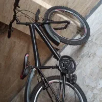 دوتا دوچرخه پسرانه یکی شماره ۲۴ آمانو و دیگری ۱۶