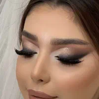 آموزش وخدمات میکاپ ناخن پدیکور