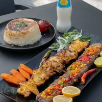 نیرو ساده تا حرفه ای جهت کار در کافه رستوران