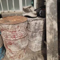 سه عدد بشکه