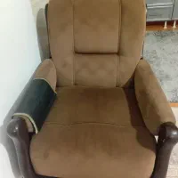 مبل هفت نفره تمیز با چوب خوب|مبلمان خانگی و میز عسلی|زرگرشهر, |دیوار