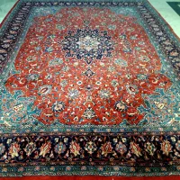 فرش و قالیچه های پشمی قیمت مناسب