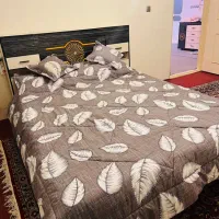 تخت خواب بهمراه میز آرایش|تخت و سرویس خواب|مراغه, |دیوار