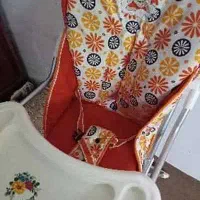صندلی غذای تاشو ، تخت تاشو چیکو ،روروئک و کریر و..|تخت و صندلی بچه|همدان, |دیوار