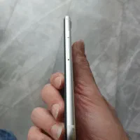 Se2020 256gig|موبایل|کرج, کوی زنبق|دیوار