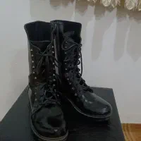 بوت در حد نو کاملا سالم 1بار پوشیده شده|کیف، کفش، کمربند|فومن, |دیوار