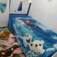 بدون تشک. رو تختی وتخت خواب تمیز سالم