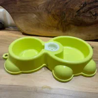 تمامی ظرفهای گربه از جمله استیل وبرس.نو زیرقیمت۷۰۰|لوازم جانبی حیوانات|تهران, امیریه|دیوار