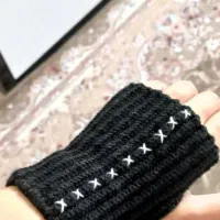 دستکش بافتنی