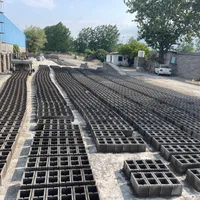 بلوک زن‌ استادکار و‌ پیمانه‌گبر