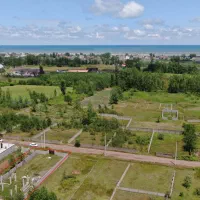 زمین اماده برای ساخت با امتیاز اب/برق/گاز