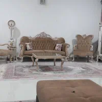 فروش مبل ۷ نفره و میز نهارخوری ۶ نفره