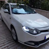 MG 6 مدل 2014 تک برگ سند، بدون رنگ
