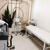 واگذاری کلینیک زیبایی پوست و مو و لیزر|اجارهٔ دفتر کار، اتاق اداری، مطب|قم, بلوار امین و ساحلی|دیوار