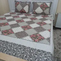 تخت خواب دونفره آپادانا همراه با میز آرایش