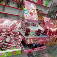 فروش اجناس آرایشی بهداشتی به قیمت فاکتور