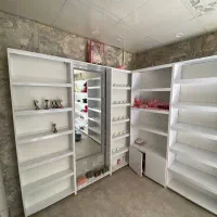 قفسه ویترین مغازه کم استفاده