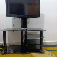 میز و تلویزیون