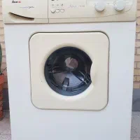 ماشین لباسشویی کمکار ،کاملا سالم و تمیز