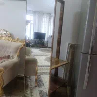 اینه ایستاده