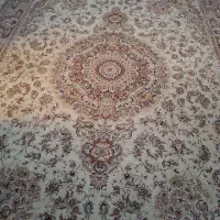 دوعدد فرش ۹متری کرم قهوه ای و فرش کناره سرمه ایی|فرش|اسدآباد, |دیوار