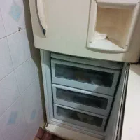 یخچال نیمه فریزر