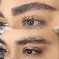 اجرای. تضمینی.  آرایش. دائم.  میکرو پگمنتیشن