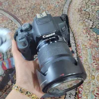 دوربین حرفه ای D700canon