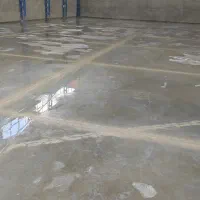 اجرای بتن ریزی کف با ماله پروانه ای و ساب