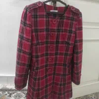 پالتو زنانه آستردار در حد آک . آدرس شاندیز