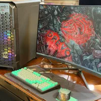 فروش انواع مانیتور های نو و استوک