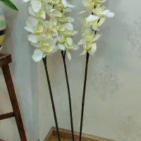 سه شاخه گل ارکیده مصنوعی پایه بلند