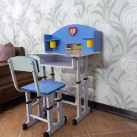 میز تحریر بچگانه در حد نو