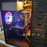 کامپیوترکامل وپرقدرتcore i7مانیتور20اینچ رم8گیمینگ