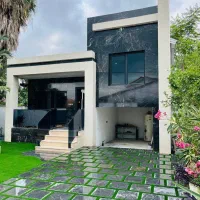 ویلا نیم پیلوت استخر روباز/۲۵۰متر زمین/شهرکی