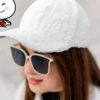 کلاه|لباس|مشهد, موعود|دیوار