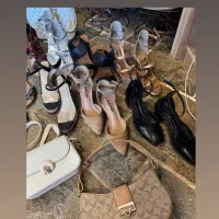 تعدادی کیف و کفش برند