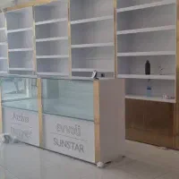 کابینت هایگلاس بسیار تمیز در حد نو فروشی|بوفه، ویترین، کنسول|جیرفت, |دیوار
