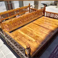 تخت سنتی مبلمان مبل چوب روس باغی شاه نشین کافه