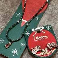 گردنبند و گوشواره طرح کریسمس